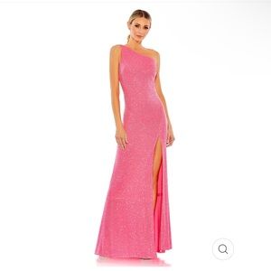Mac Duggal SEQUINED ONE SHOULDER DRAPED BACK GOWN.   STYLE# 26990. Size 8